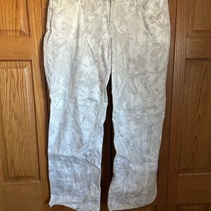 Women’s Light Gray Camouflage low rise baggy jeans